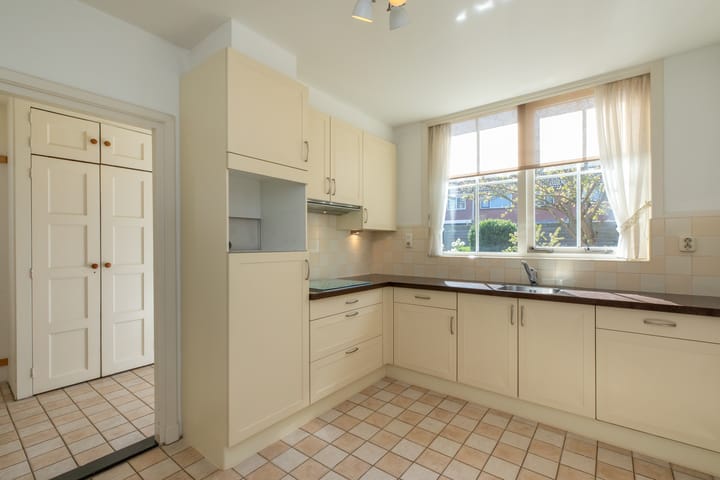 Photo 10 of Dorpsstraat 18