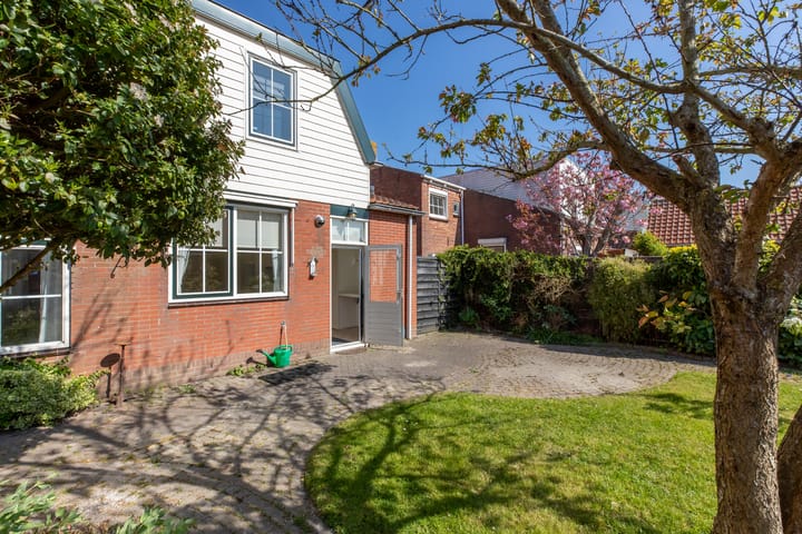 Photo 25 of Dorpsstraat 18