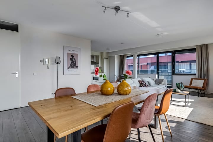 Photo 6 of Wadestein 85