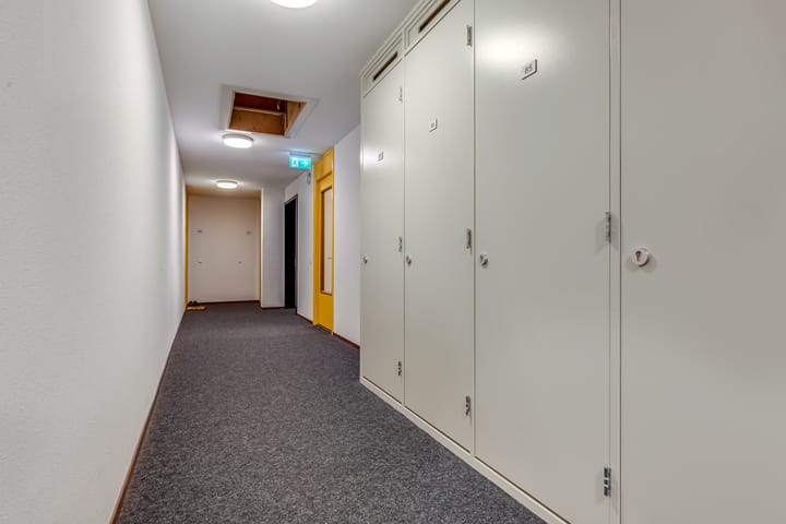 Photo 19 of Wadestein 85