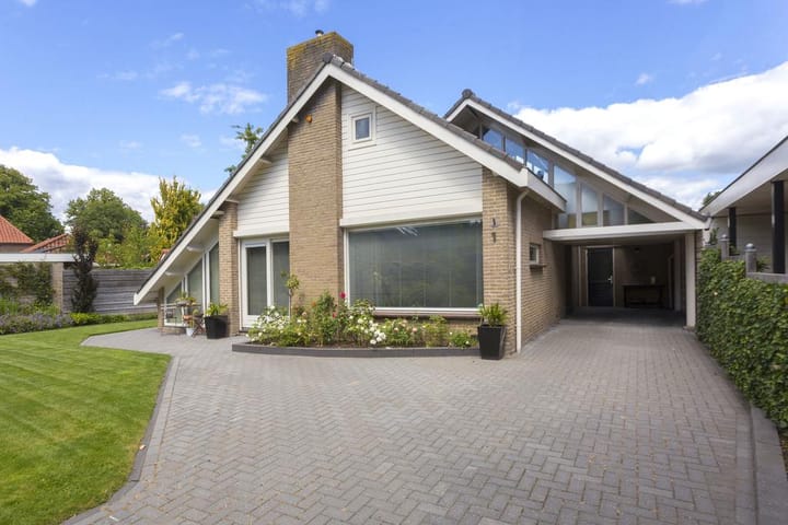 Van Waldeck Pyrmontlaan 1
