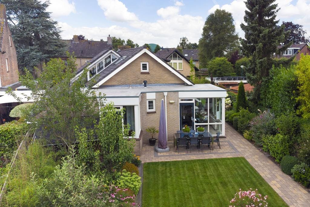 Foto 28 van Van Waldeck Pyrmontlaan 1