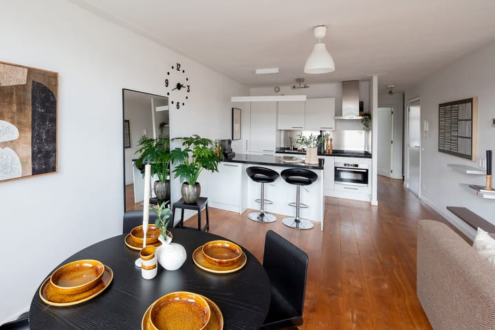 Foto 15 van Van Ostadestraat 11-E