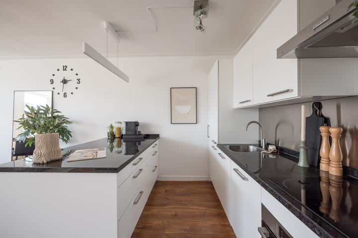 Foto 20 van Van Ostadestraat 11-E