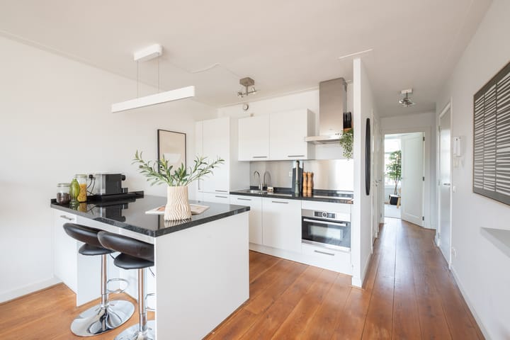 Foto 25 van Van Ostadestraat 11-E