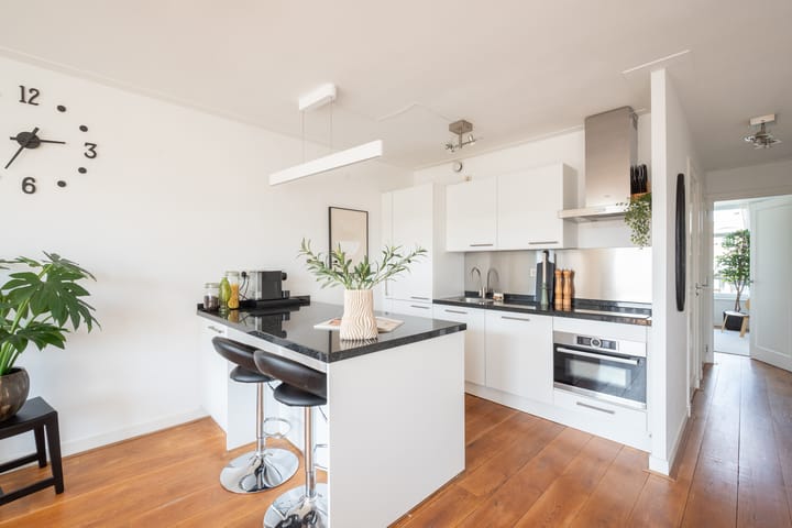 Foto 18 van Van Ostadestraat 11-E