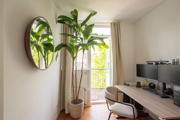 Foto 30 van Van Ostadestraat 11-E