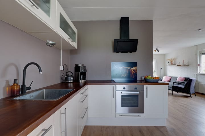 Photo 18 of Hoofdstraat 11