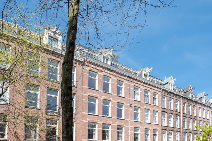 Foto 39 van Van Ostadestraat 11-E