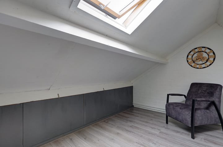 Photo 37 of Hoofdstraat 11