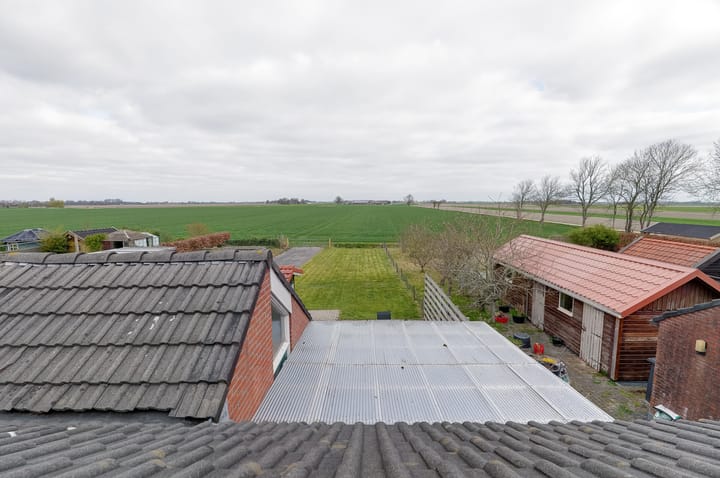 Photo 41 of Hoofdstraat 11