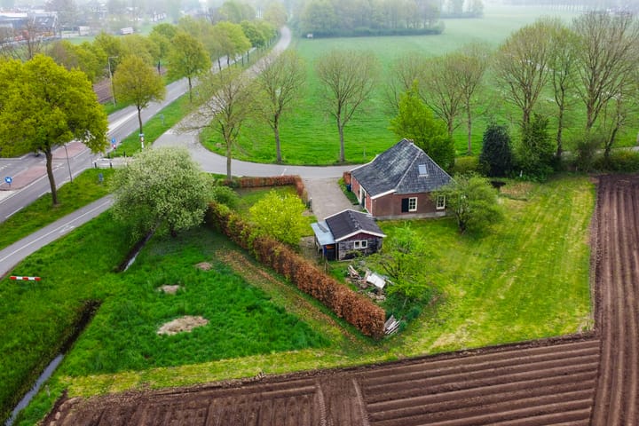 Foto 2 van Stationsweg 2