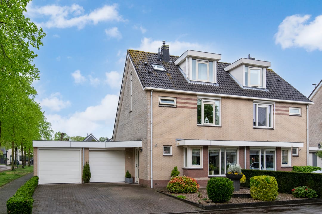 Foto 1 van Sterremos 28