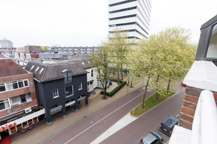 Foto 18 van Helfrichstraat 33