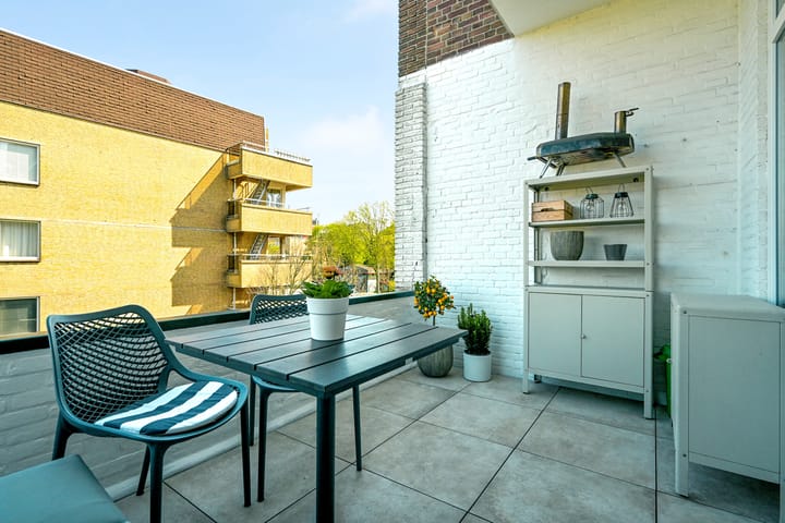 Photo 39 of Thorbeckelaan 11