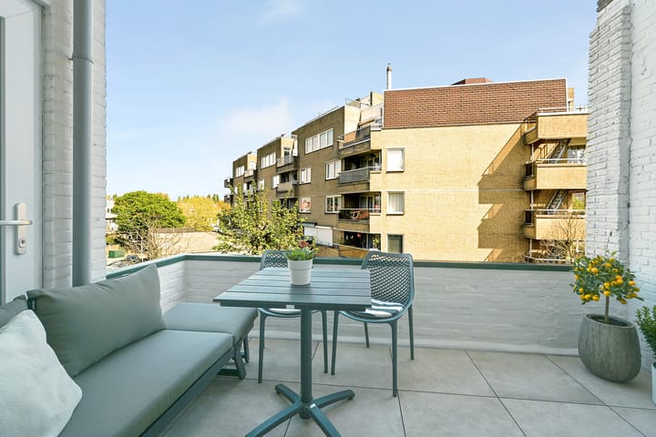 Photo 41 of Thorbeckelaan 11