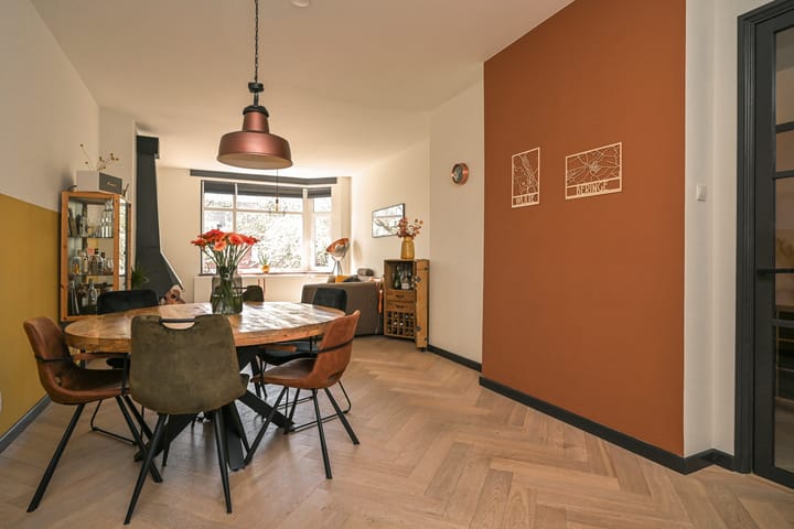 Photo 42 of Thorbeckelaan 11