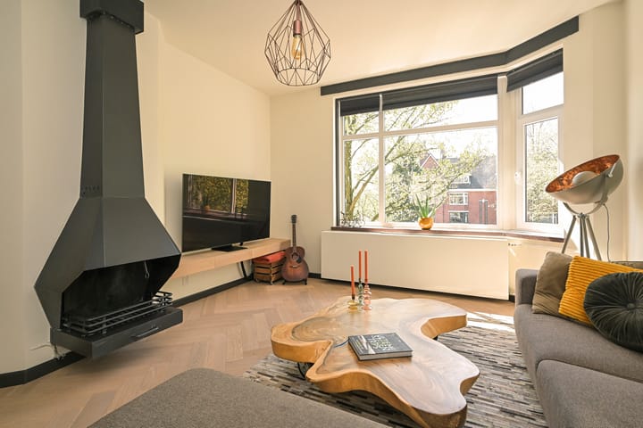 Photo 43 of Thorbeckelaan 11