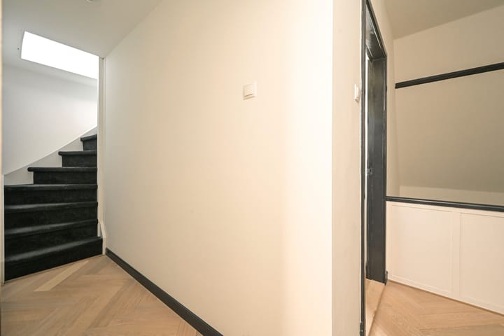 Photo 56 of Thorbeckelaan 11