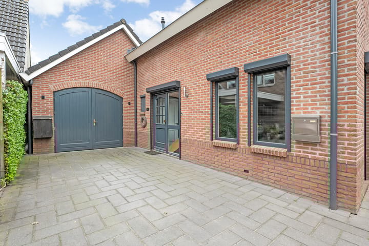 Photo 3 of Meester van Engbrinkstraat 34