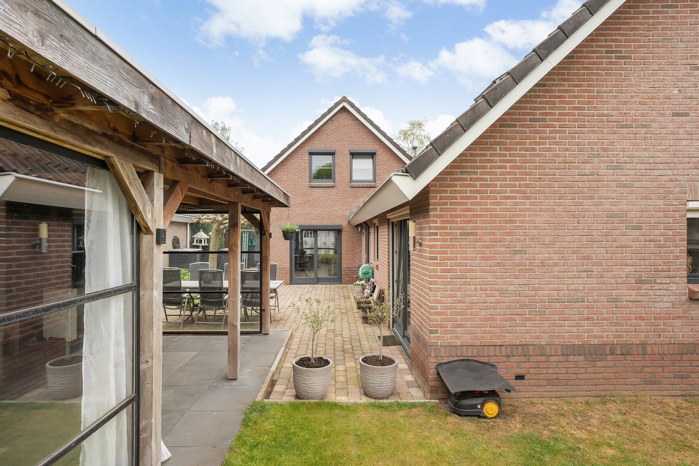 Foto 44 van Meester van Engbrinkstraat 34