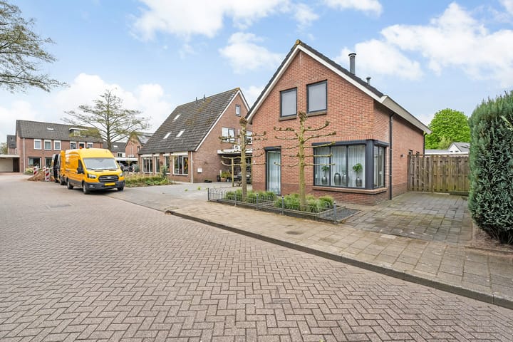 Photo 49 of Meester van Engbrinkstraat 34