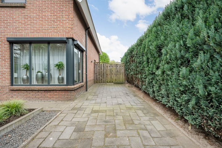 Photo 50 of Meester van Engbrinkstraat 34