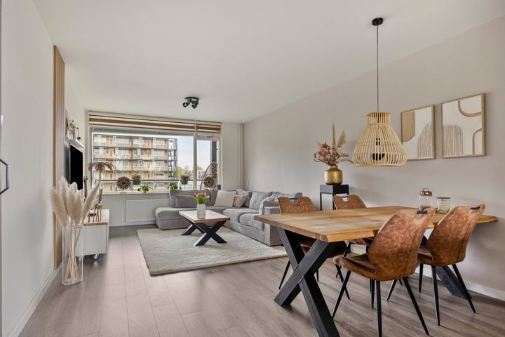 Cort van der Lindenlaan 10