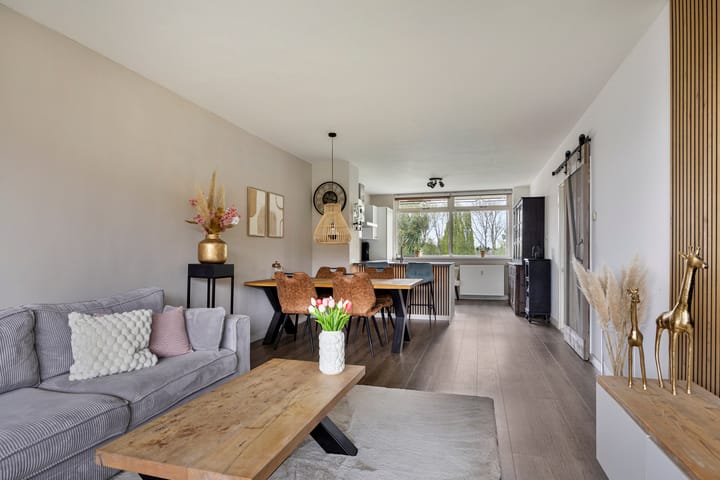 Photo 17 of Cort van der Lindenlaan 10