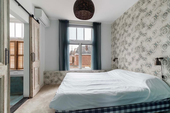 Photo 22 of Bergansiusstraat 13