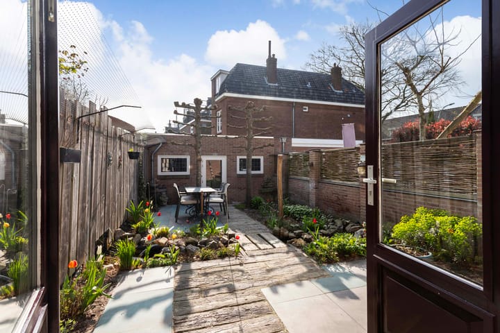 Photo 31 of Bergansiusstraat 13