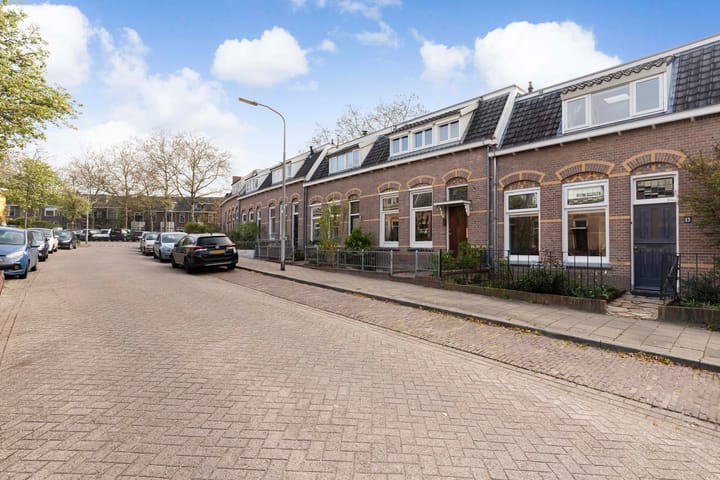 Photo 39 of Bergansiusstraat 13