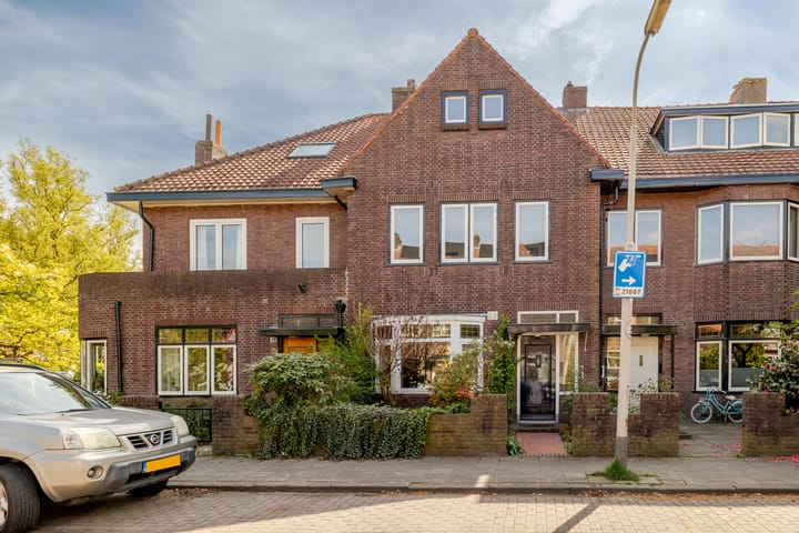Piet Avontuurstraat 46
