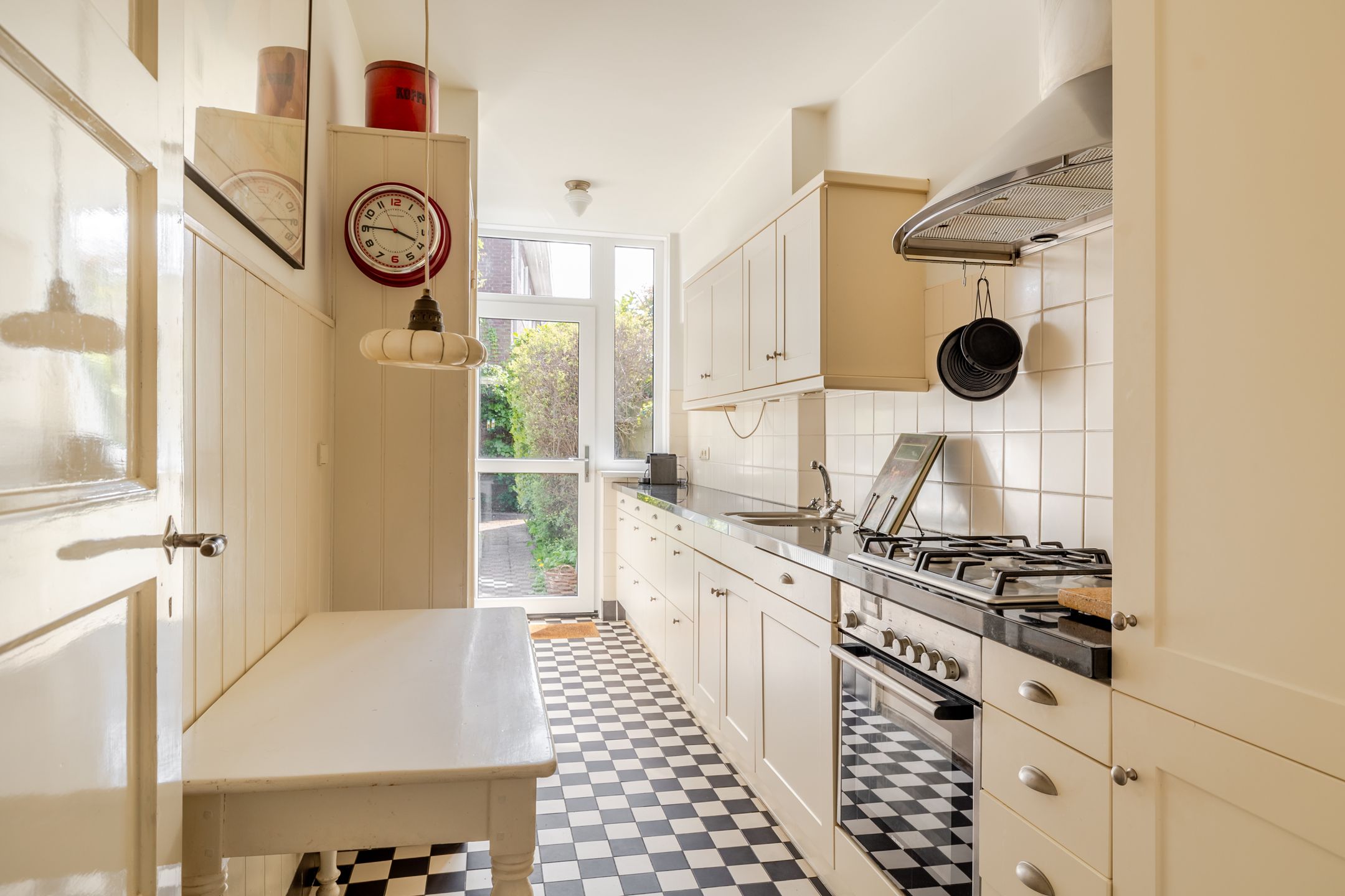 Foto 18 van Piet Avontuurstraat 46