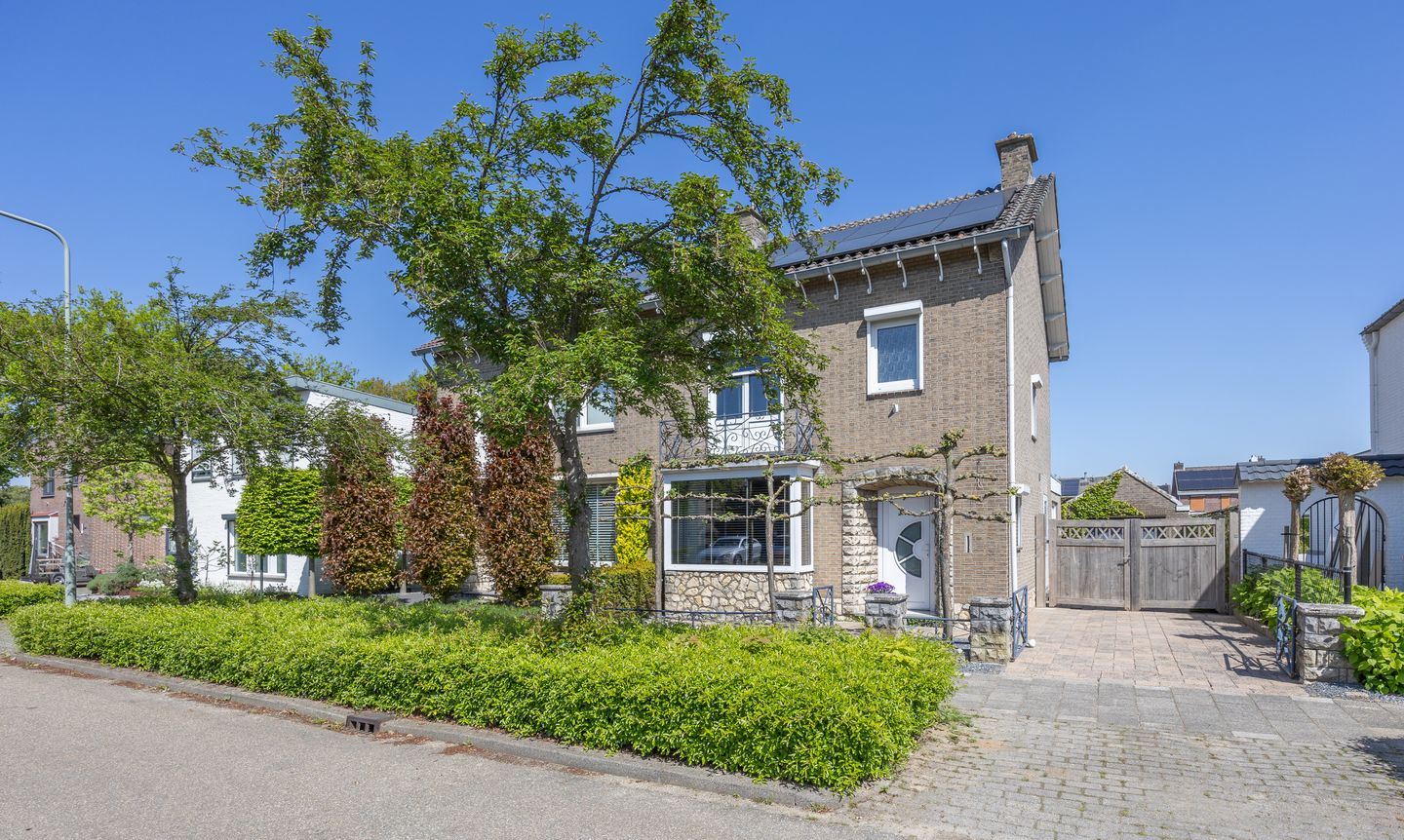 Foto 1 van Meesweg 24