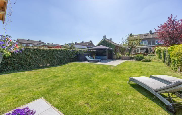 Foto 5 van Meesweg 24