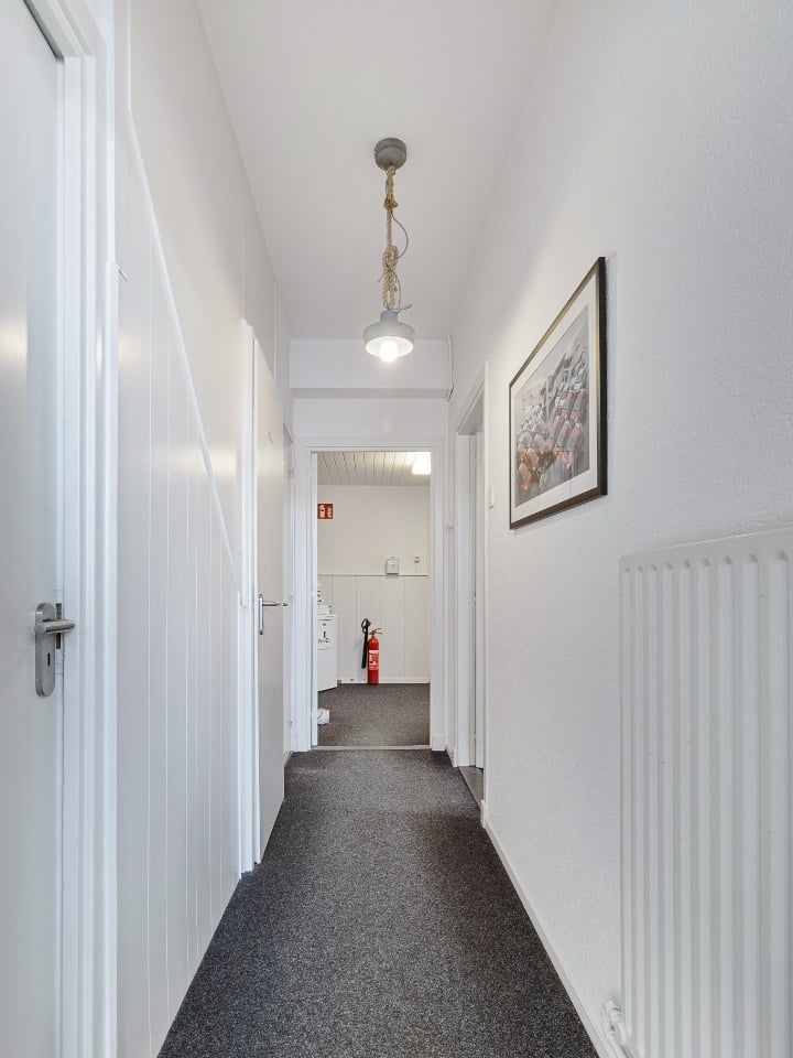 View photo 4 of Alberdingk Thijmstraat 33