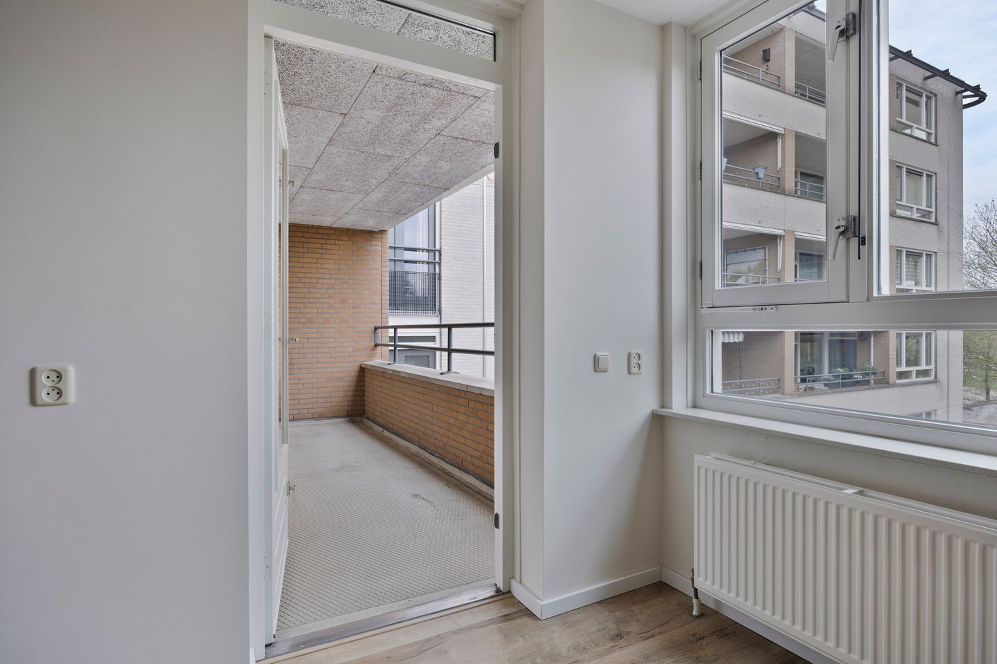 Photo 5 of Pettelaarseweg 635