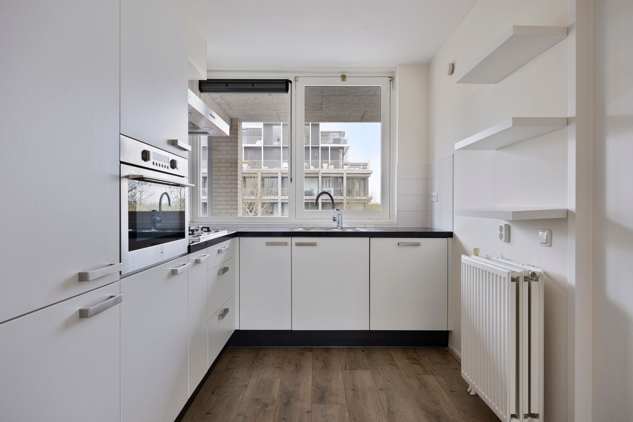 Photo 9 of Pettelaarseweg 635