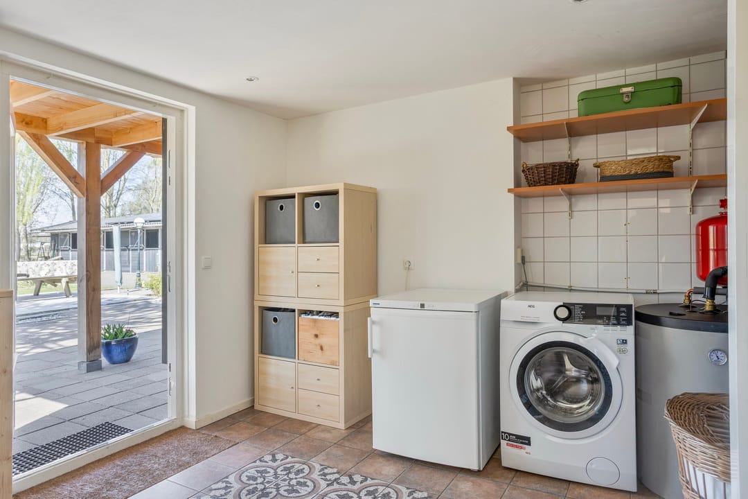 Photo 32 of Weteringdijk 10