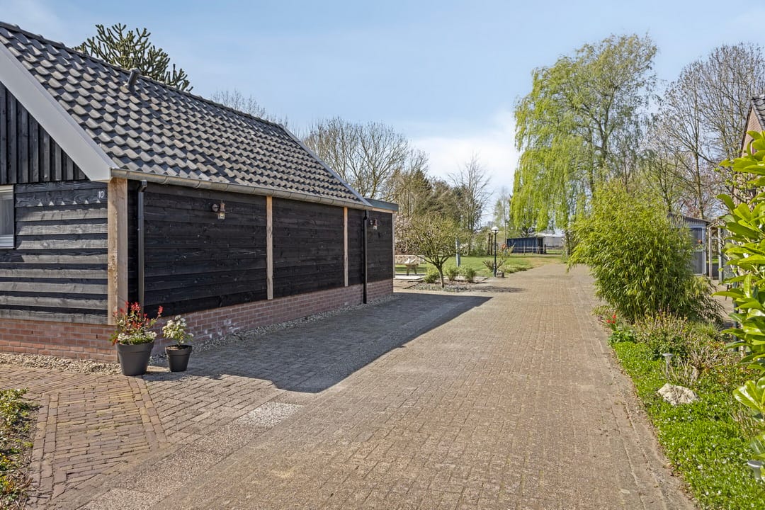 Photo 36 of Weteringdijk 10