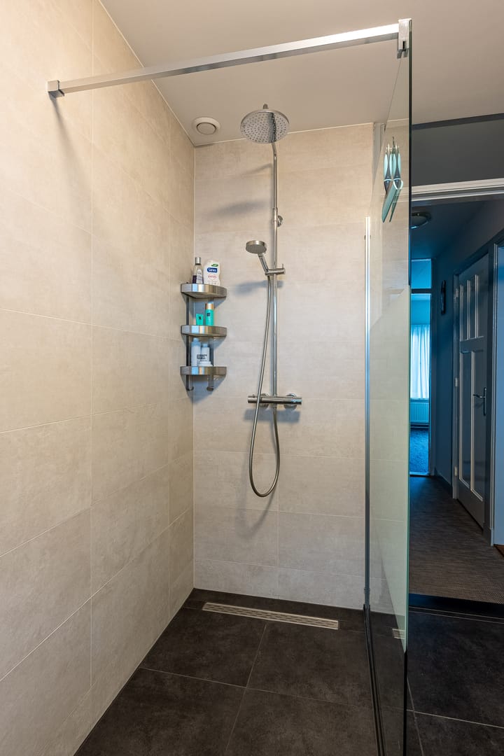 Foto 27 van van Riebeeckstraat 61