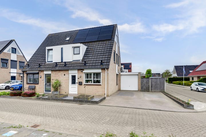 Photo 1 of Leeuwenburg 19