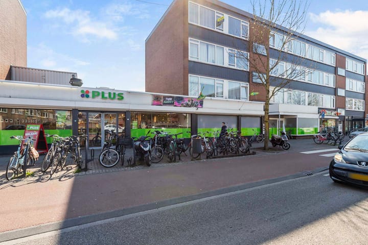 Photo 28 of Sneeuwbalstraat 73