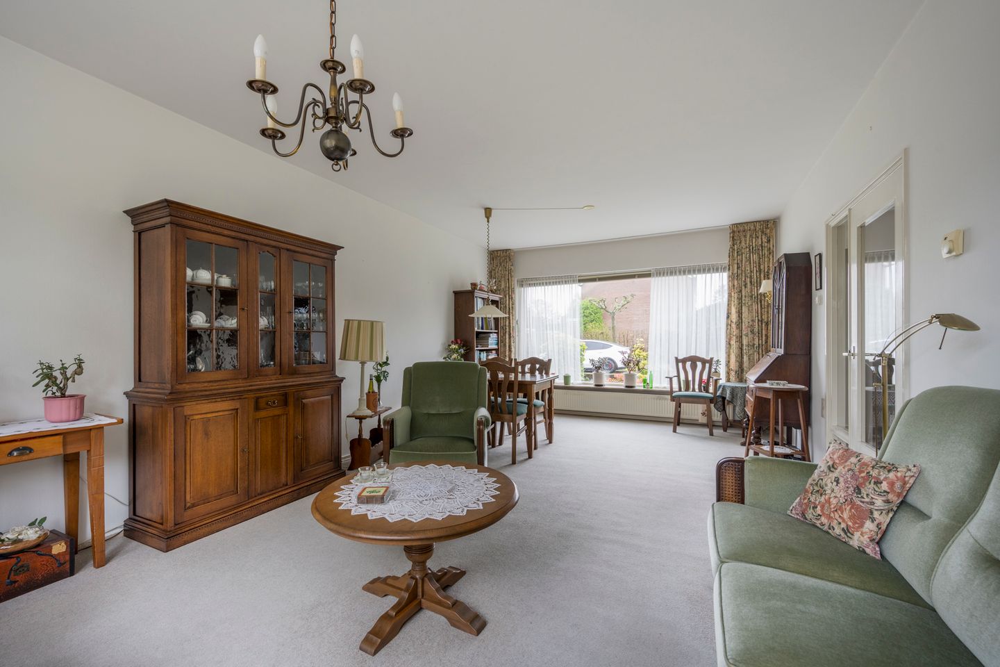 Photo 4 of Reynoltstraat 9