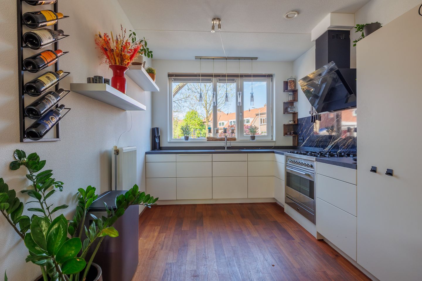 Photo 14 of Waalstraat 45