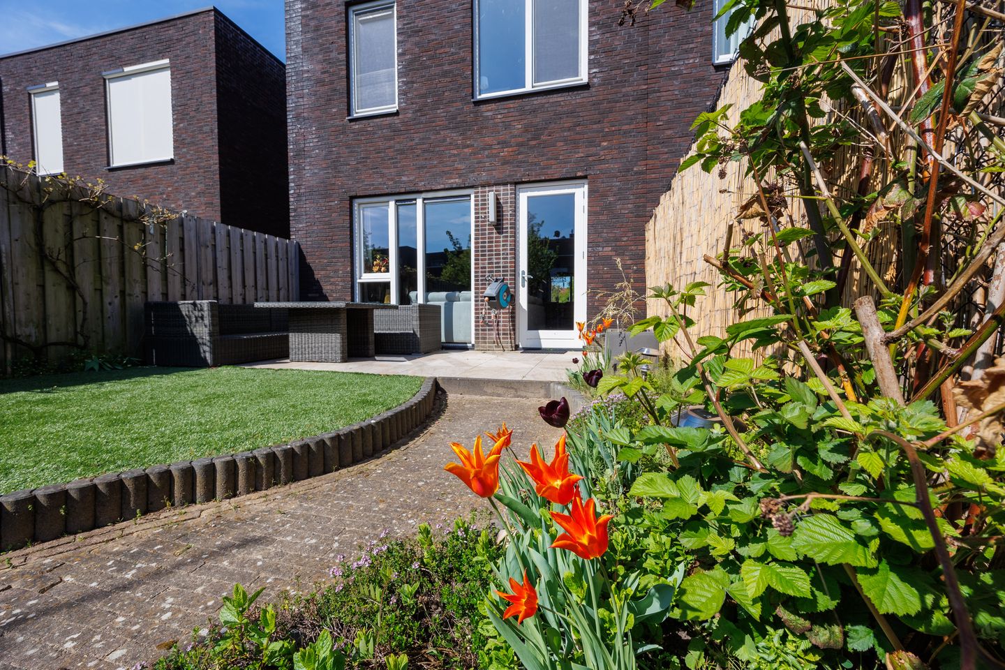 Photo 19 of Waalstraat 45