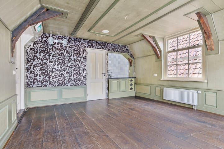 Photo 15 of Rechtestraat 5-B