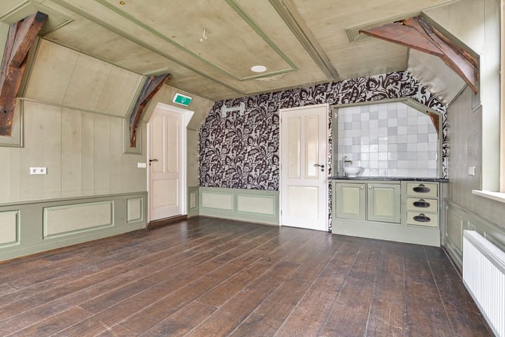 Photo 17 of Rechtestraat 5-B