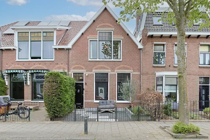 Hooftstraat 166